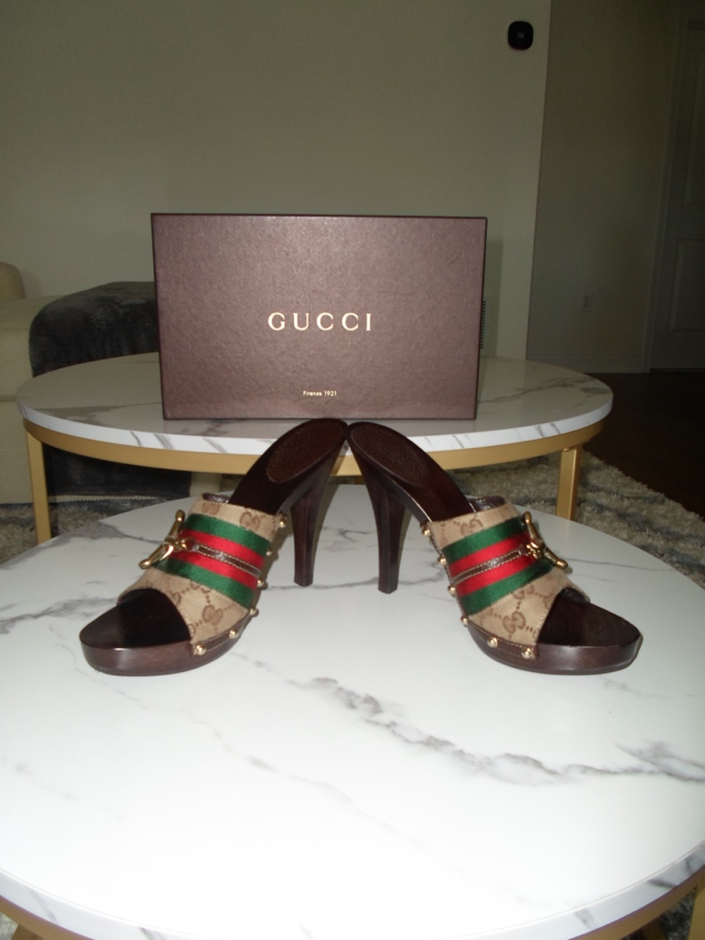 Gucci Brown GG Canvas Wood Platform Slides with Red and Green Web - Picture 2 of 16